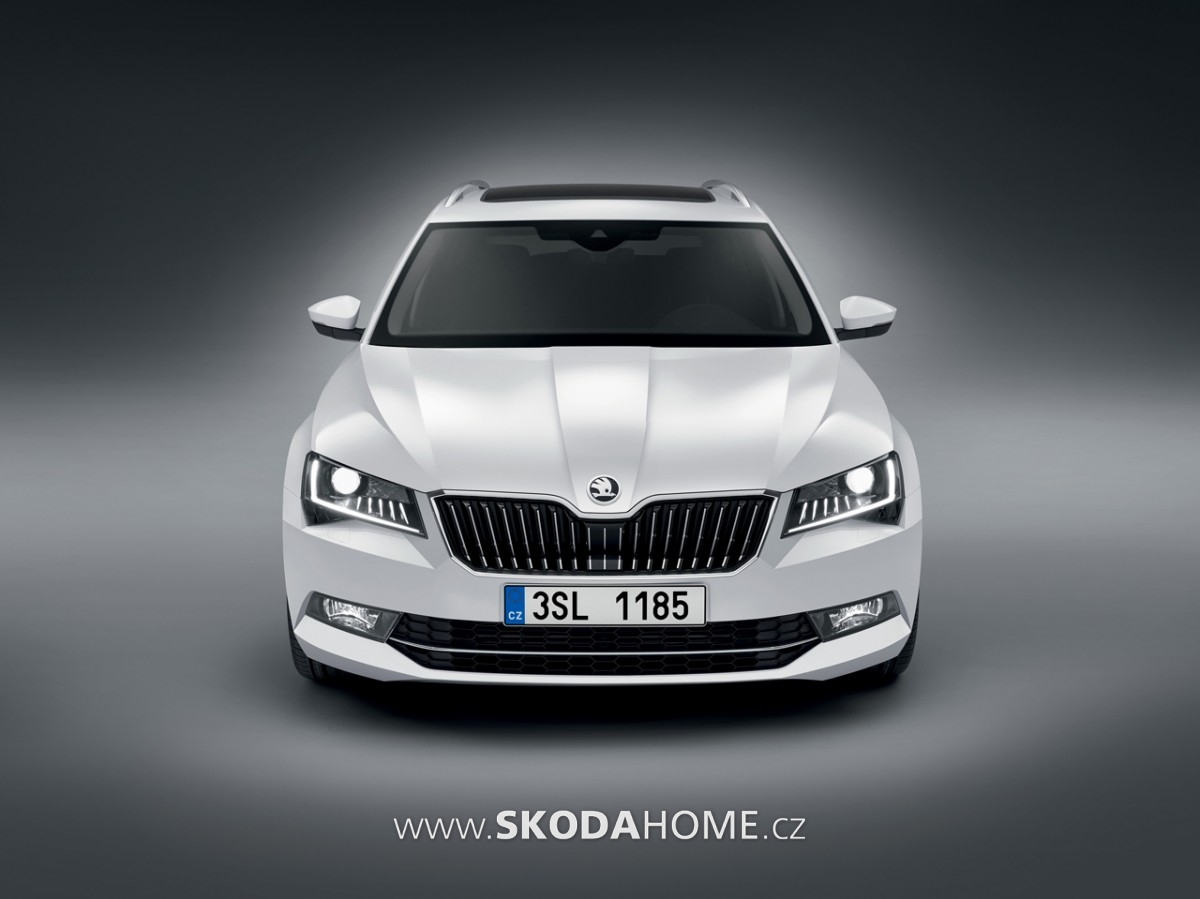 Skoda-Superb-combi-01