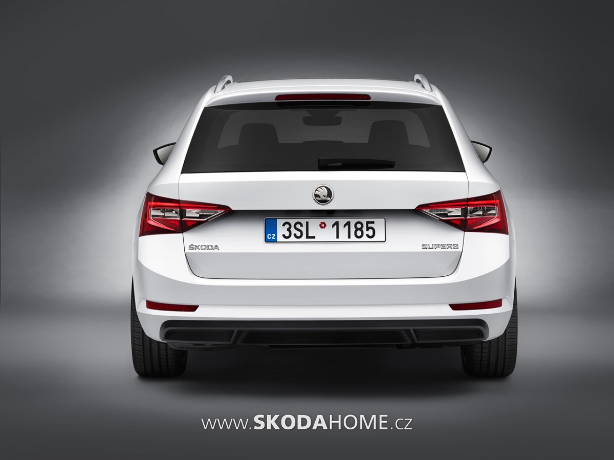 Skoda-Superb-combi-05