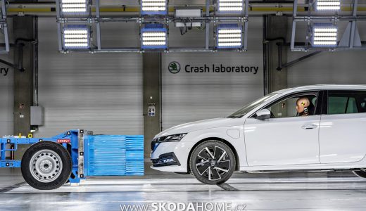 SKODA-AUTO-crash-lab